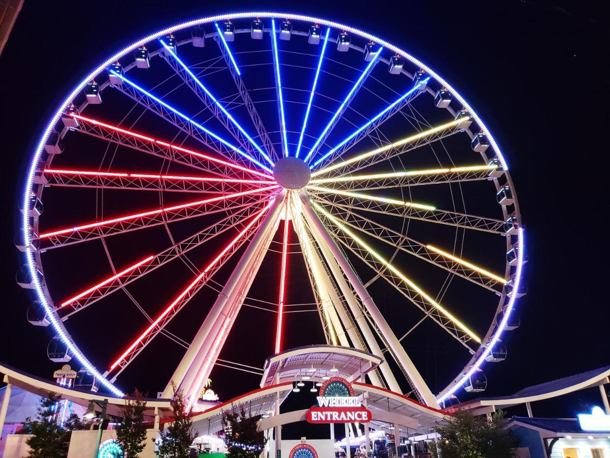 Moonshine Chalet, Hot Tub, Pool Access, Wifi, 1089 Free Tickets Each Paid Day, Dollywood And More ガトリンバーグ エクステリア 写真