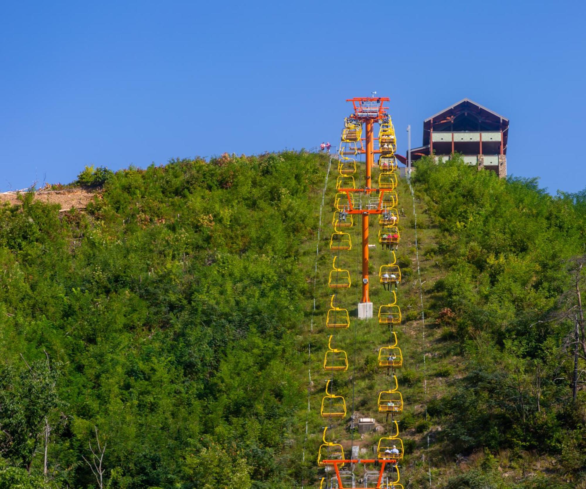 Moonshine Chalet, Hot Tub, Pool Access, Wifi, 1089 Free Tickets Each Paid Day, Dollywood And More ガトリンバーグ エクステリア 写真