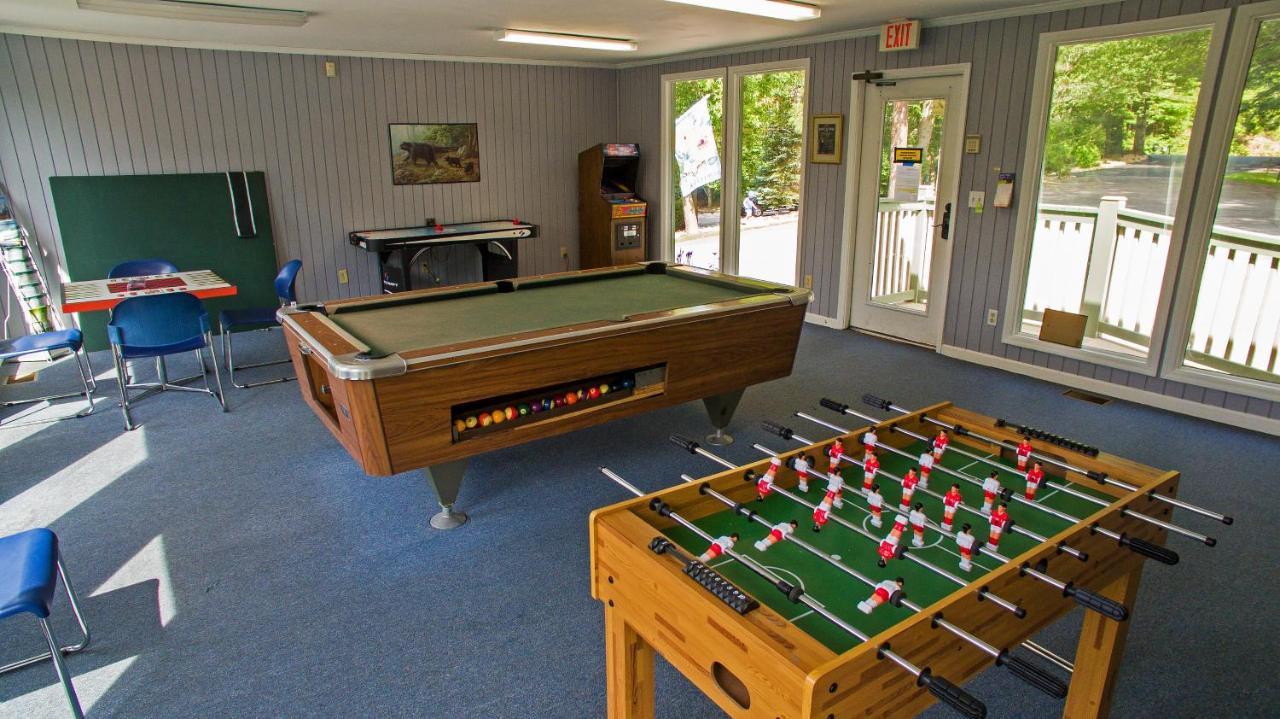 Moonshine Chalet, Hot Tub, Pool Access, Wifi, 1089 Free Tickets Each Paid Day, Dollywood And More ガトリンバーグ エクステリア 写真