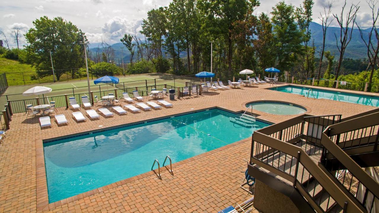 Moonshine Chalet, Hot Tub, Pool Access, Wifi, 1089 Free Tickets Each Paid Day, Dollywood And More ガトリンバーグ エクステリア 写真